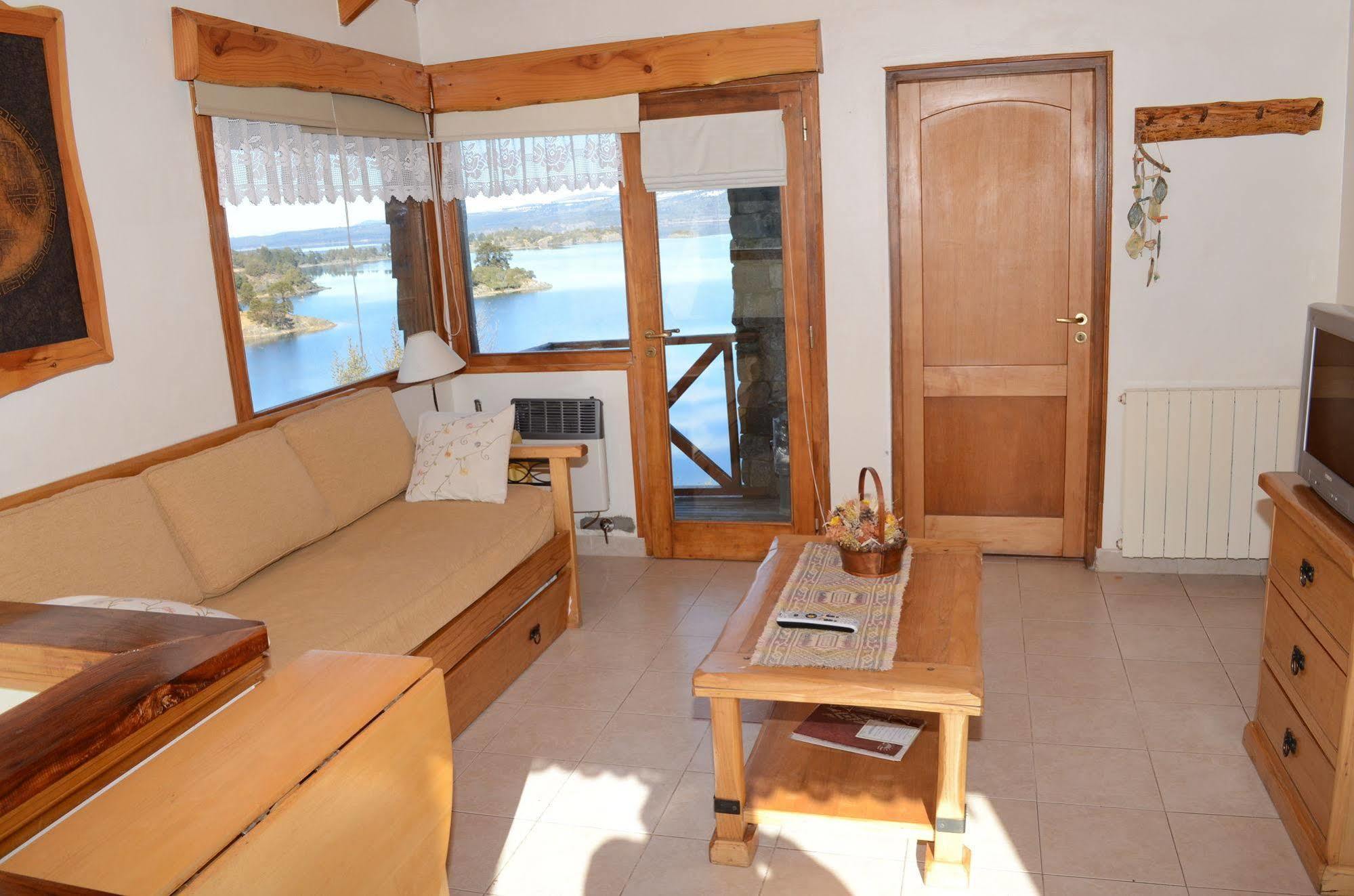 Hotel Complejo Puerto Malén Club de Montaña Villa Pehuenia Esterno foto